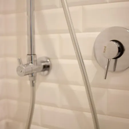 Loft Via Friuli 3pax - Wifi * Milan